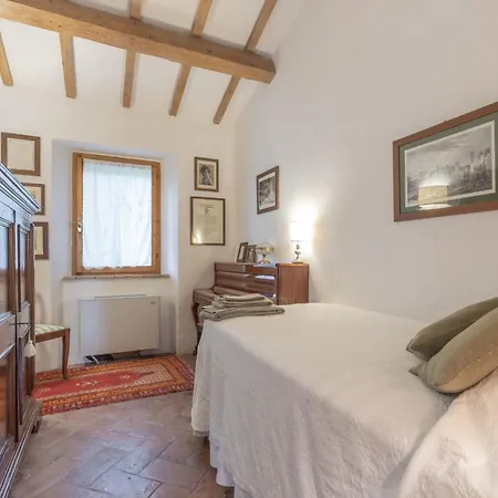 Italian Experience- La Picena Villa Ripatransone