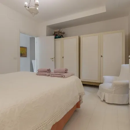 Italian Experience- La Picena Villa *