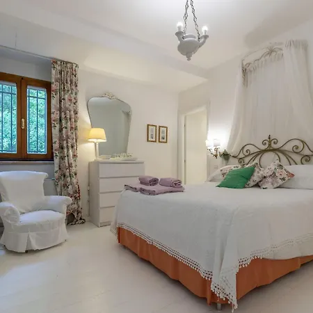 Italian Experience- La Picena Villa *