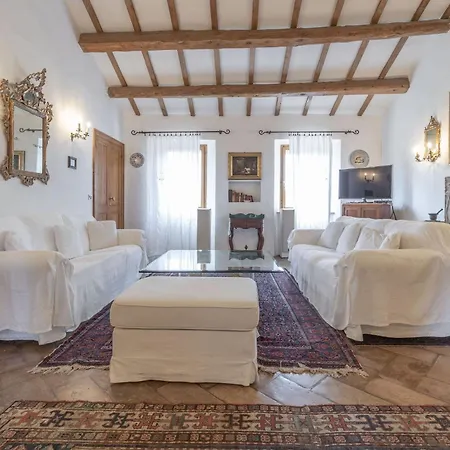 Villa Italian Experience- La Picena *