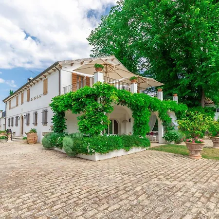 Italian Experience- La Picena * Ripatransone