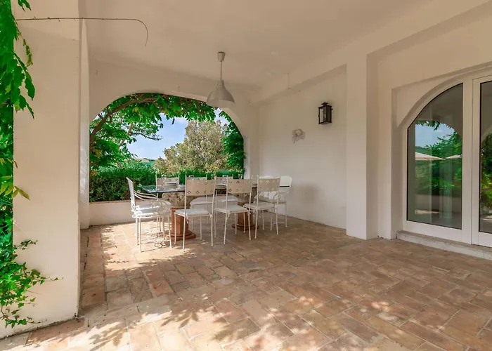 Italian Experience- La Picena Villa