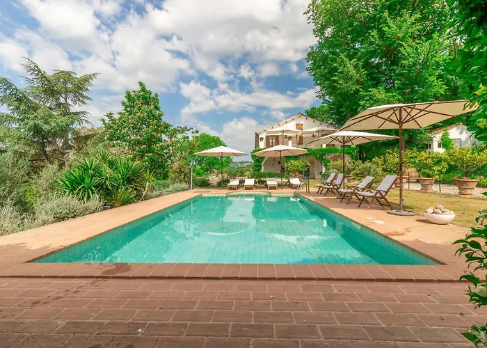 Italian Experience- La Picena * Ripatransone